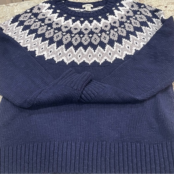 LL Bean 100% Cotton Navy Fair Isle Pattern Sweater Medium Womens Crewnec - Picture 5 of 8